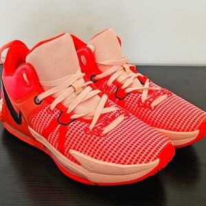 nike lebron witness 7